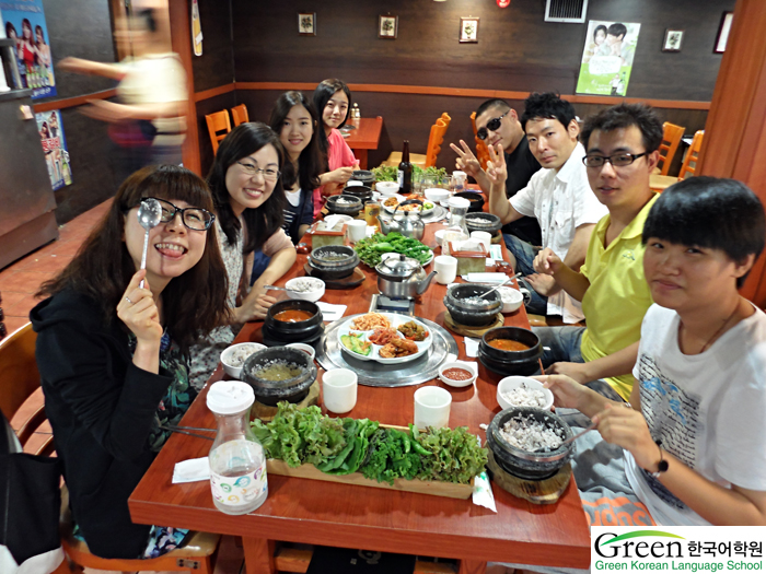 [Lunch] 한국음식 같이 먹어요.